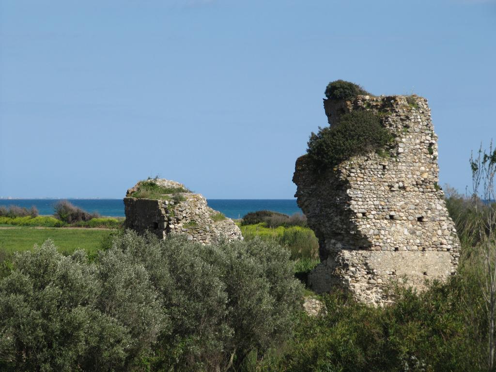 Agriturismo Torre Del Golfo Cropani Exterior photo