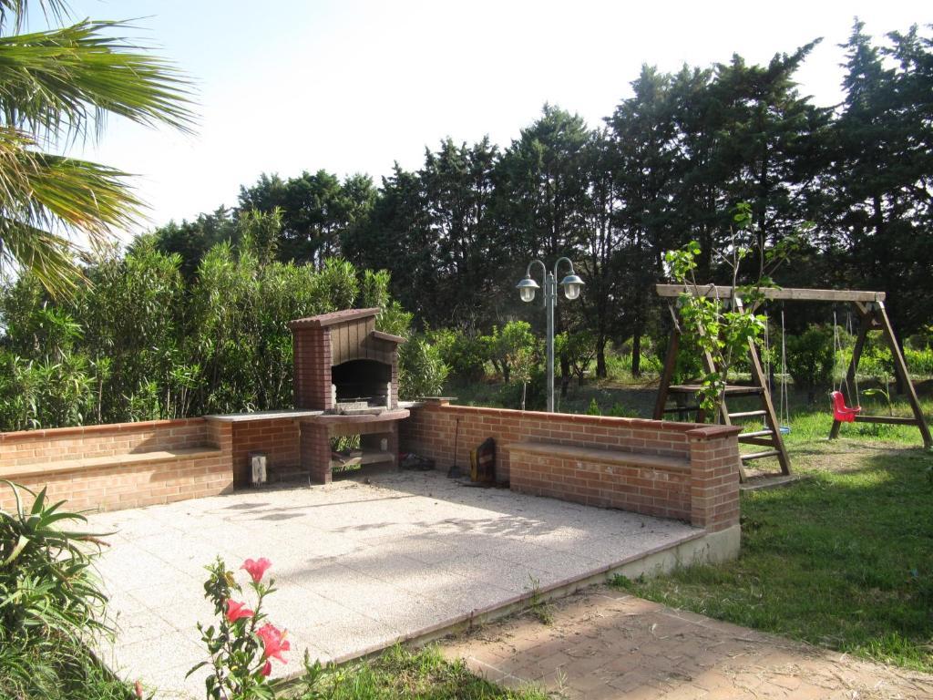 Agriturismo Torre Del Golfo Cropani Exterior photo