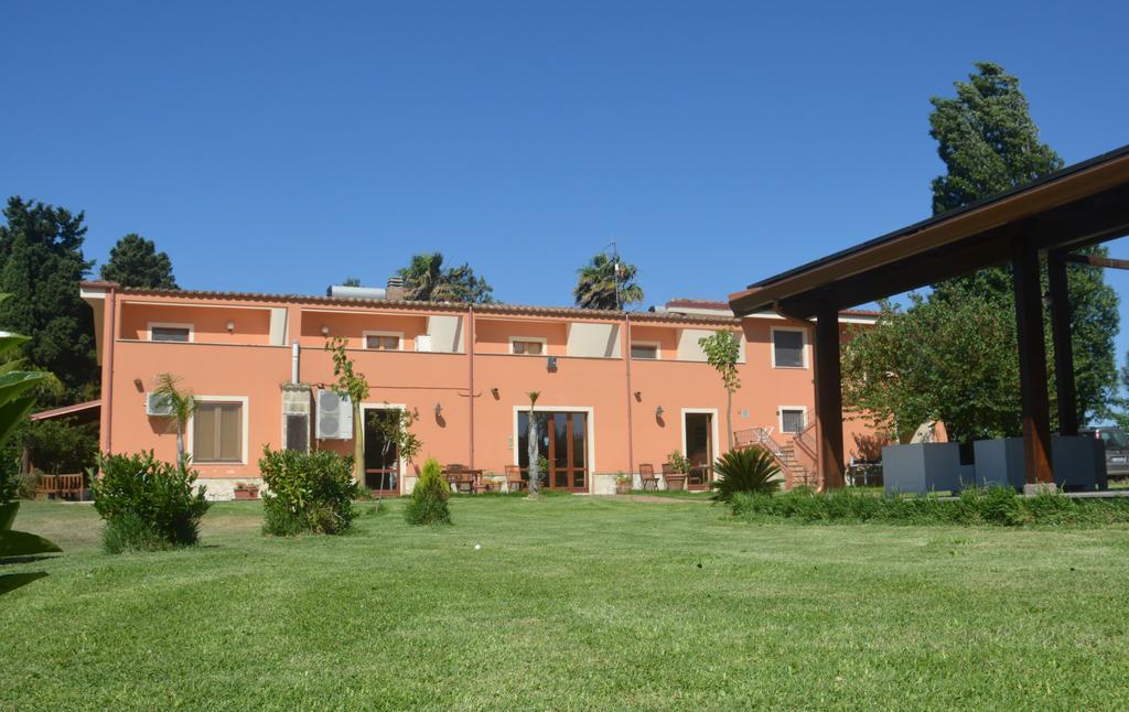Agriturismo Torre Del Golfo Cropani Exterior photo